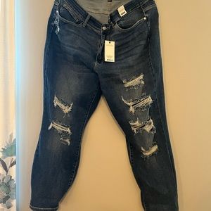 NWT Judy Blue put a ring on it boyfriend jeans!